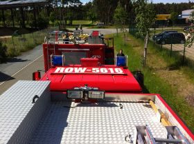 Feuerwehr Hochwasser 2013 Elbe 049.jpg