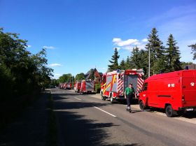 Feuerwehr Hochwasser 2013 Elbe 077.jpg