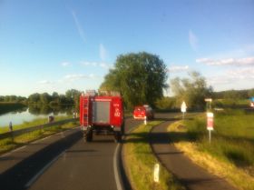 Feuerwehr Hochwasser 2013 Elbe 109.jpg